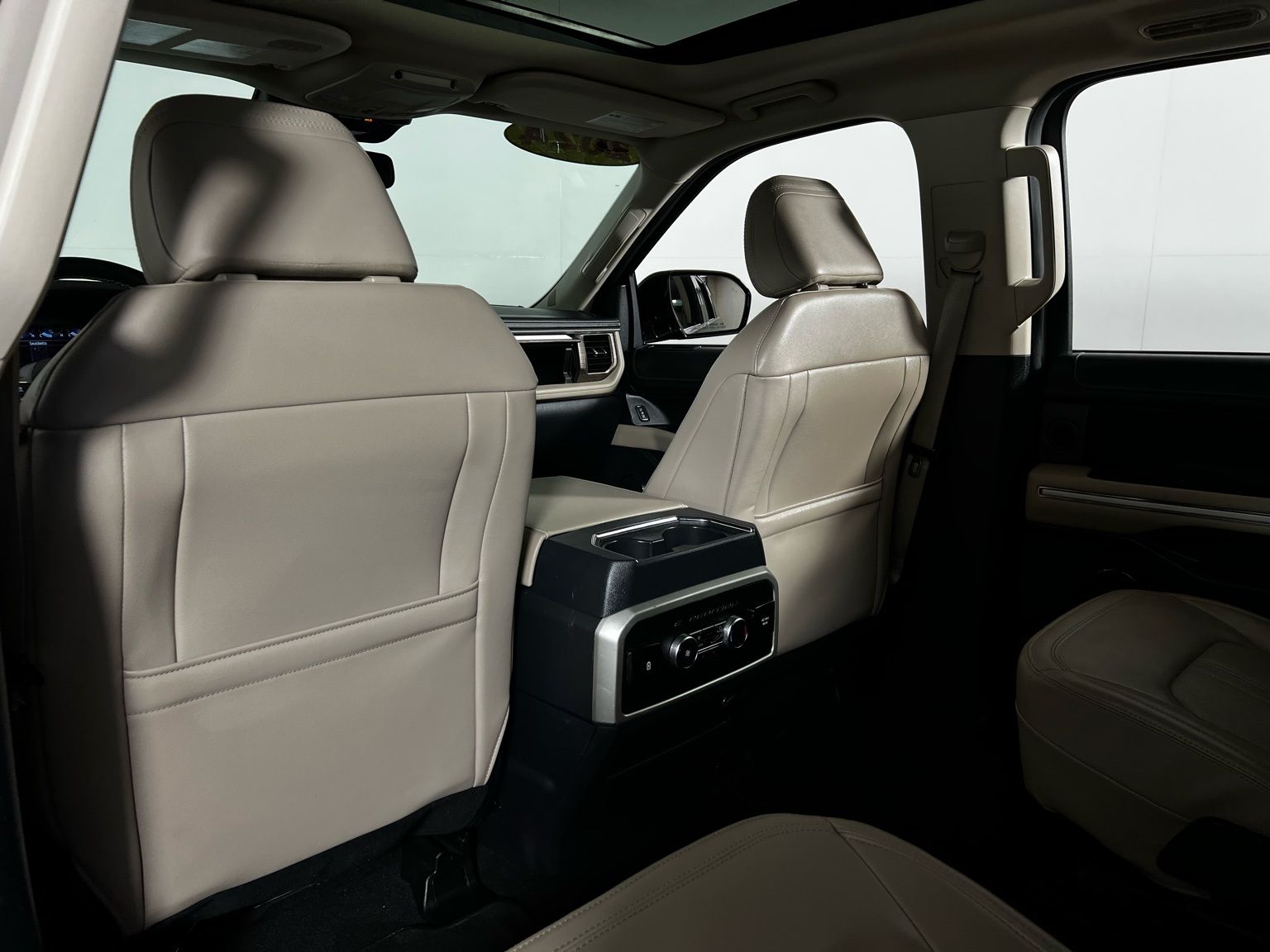 Thumbnail: 2024 Ford Expedition - 23