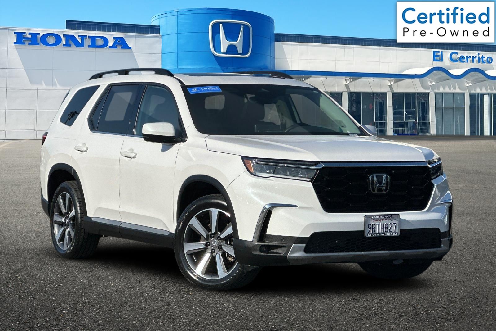 2023 Honda Pilot Touring FWD