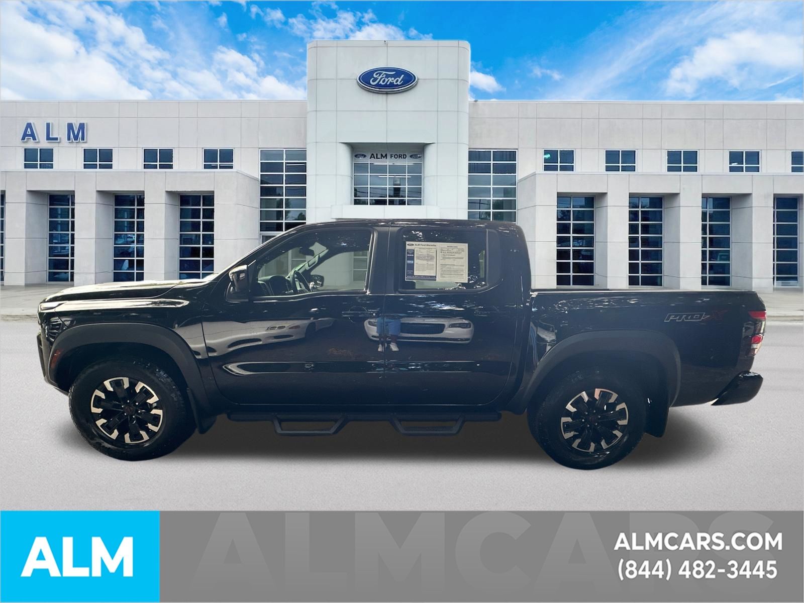 Used 2024 Black Nissan PRO-X image 9