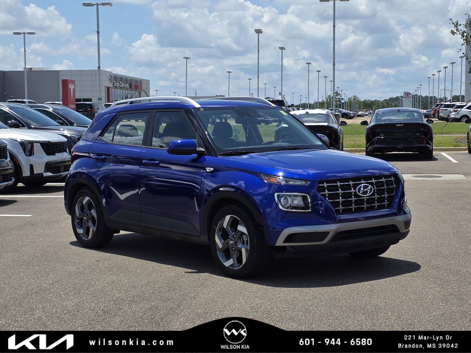 Intense Blue 2024 Hyundai Venue SUV / Crossover Front-Wheel Drive Continuously Variable Transmission