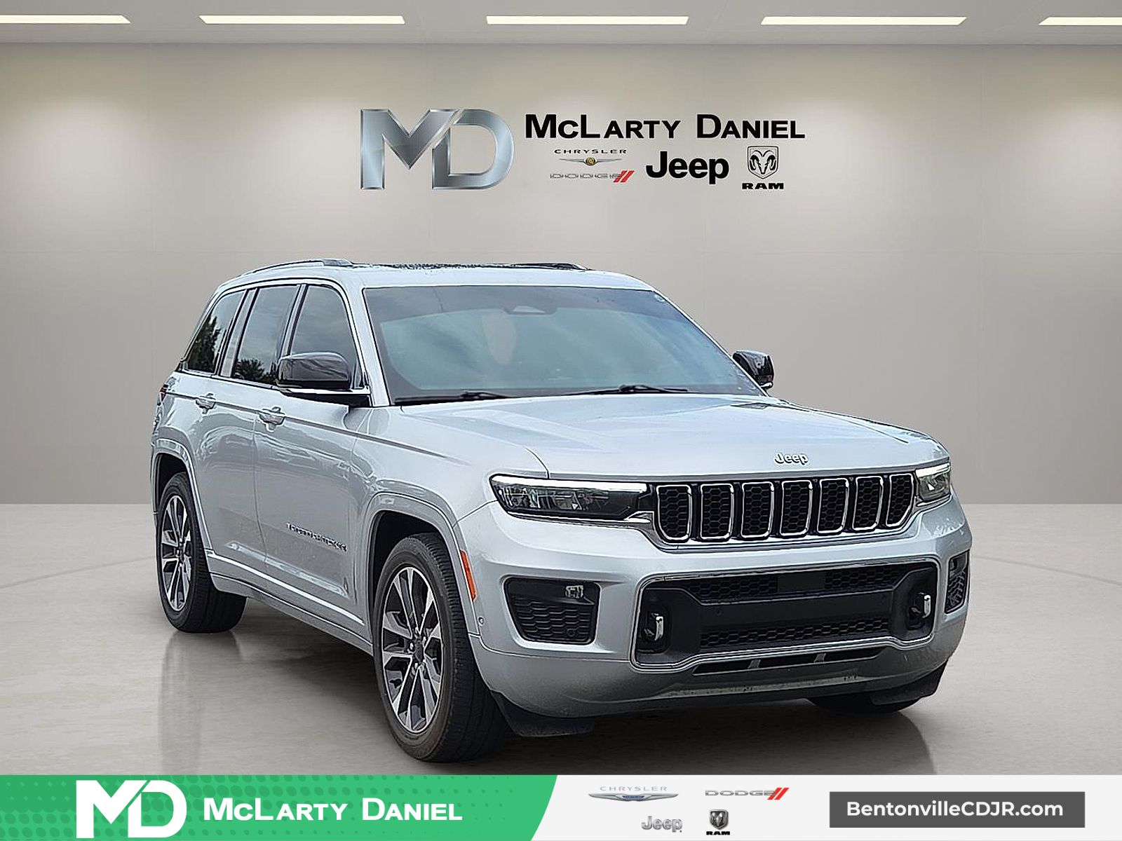 Silver Zynith 2024 Jeep Grand Cherokee SUV / Crossover Four-Wheel Drive 8-Speed Automatic