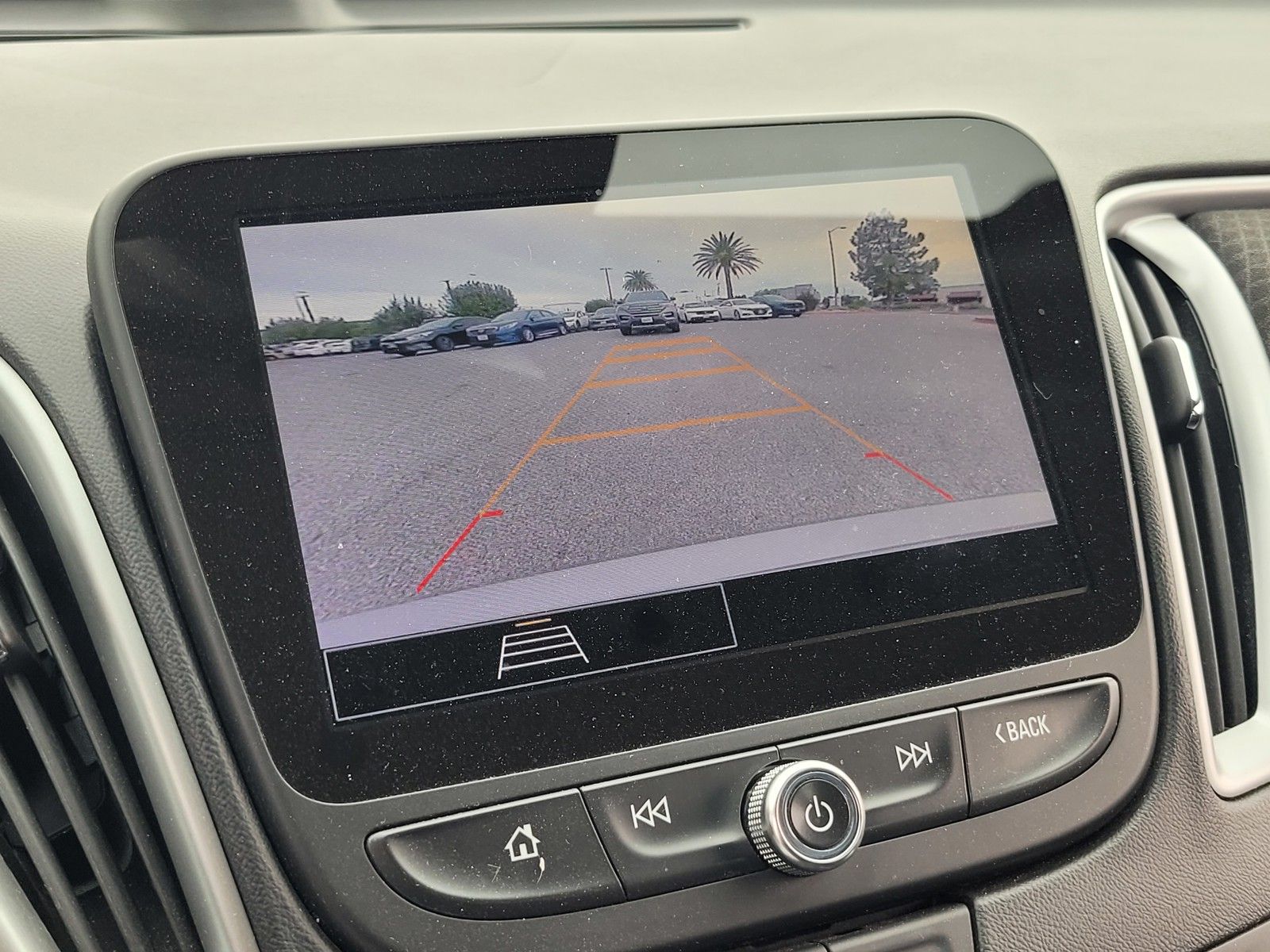 2023 Chevrolet Malibu 1LT - Photo 24