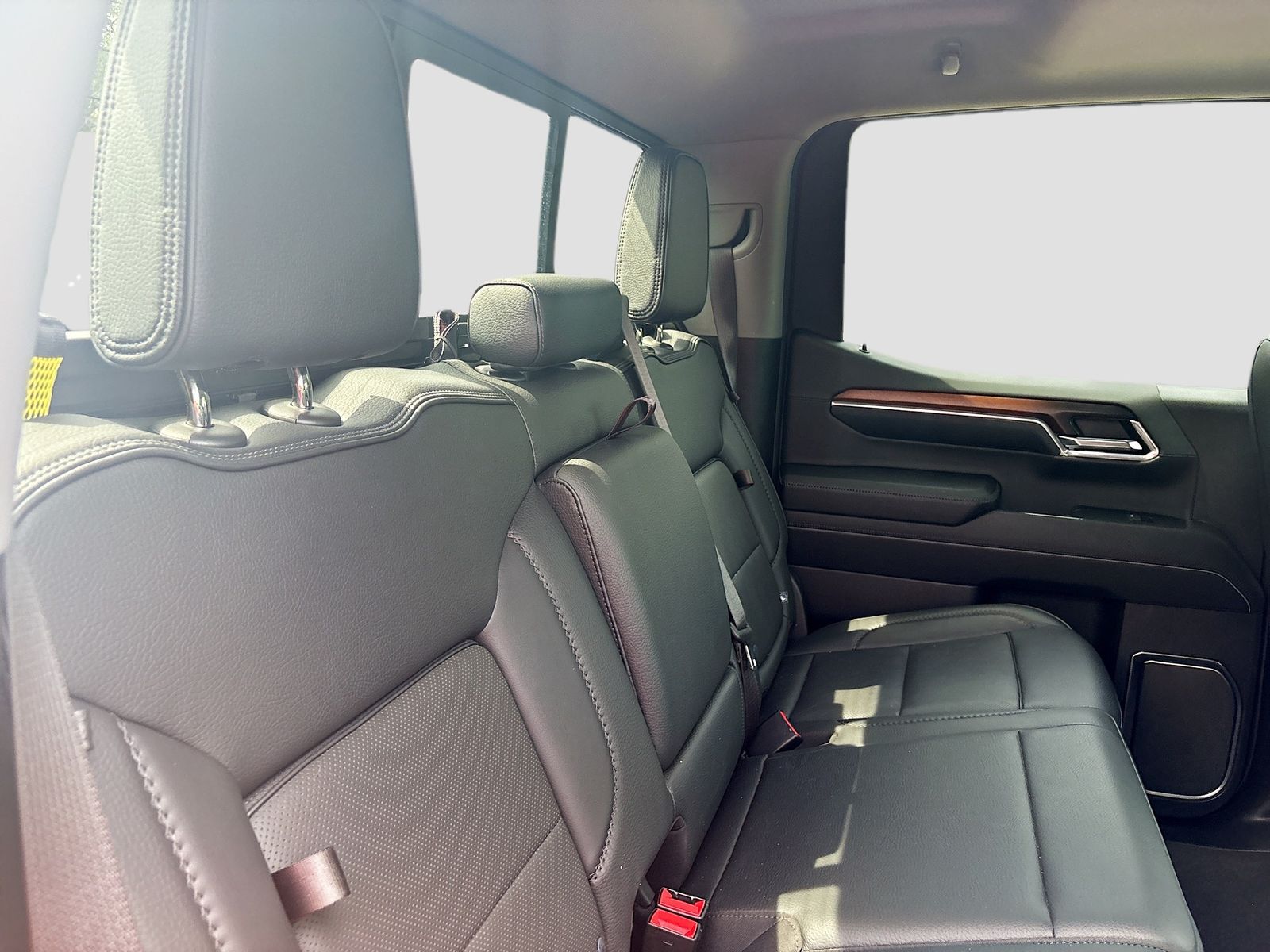 Used 2024 Black GMC Denali image 27