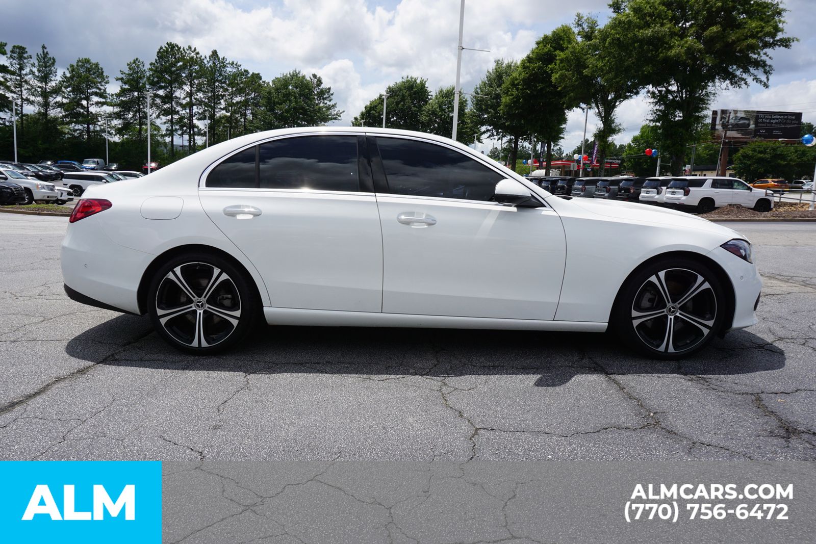 Used 2023  Mercedes-Benz C 300 image 11
