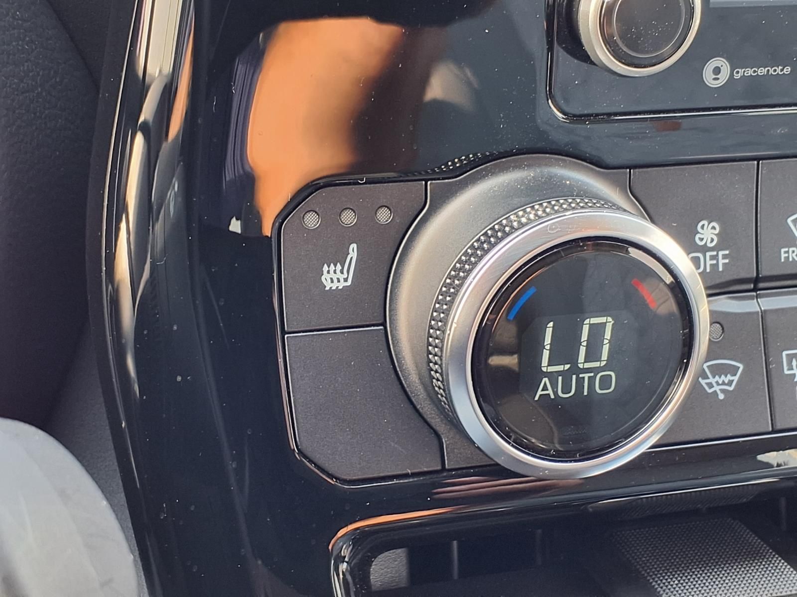2022 Toyota Highlander Hybrid Bronze Edition Beige at Toyota of Victoria