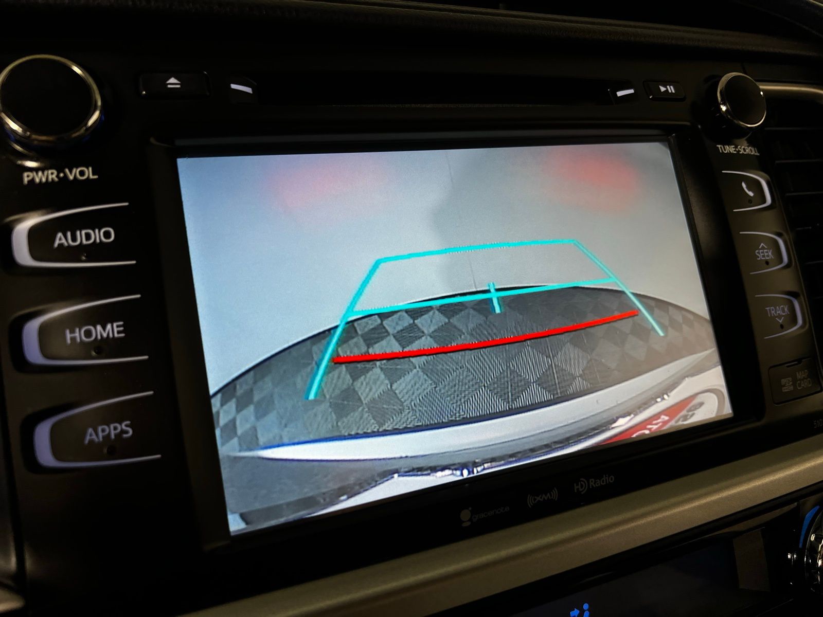 Thumbnail: 2018 Toyota Highlander - 20