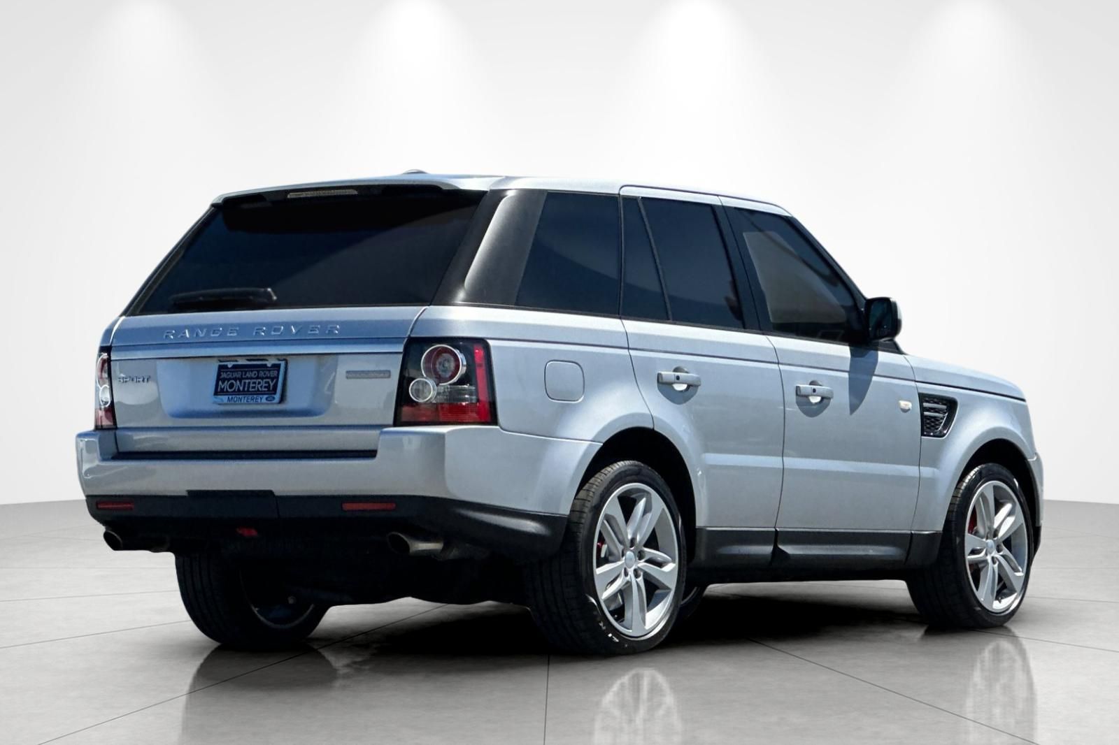 View vehicle photo 6