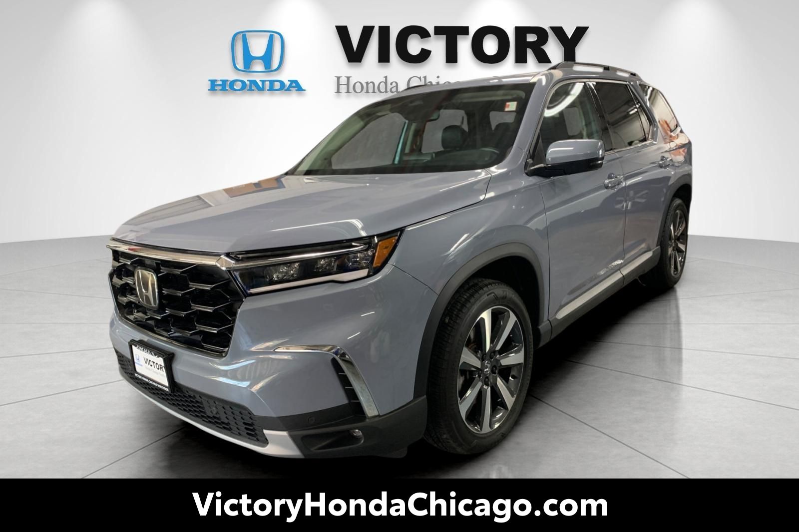 Sonic Gray Pearl 2023 Honda Pilot SUV / Crossover All-Wheel Drive Automatic