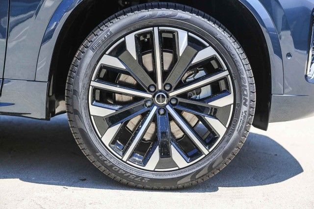 New Denim Blue Metallic 2026 Volvo XC90 Plug-In Hybrid T8 Ultra