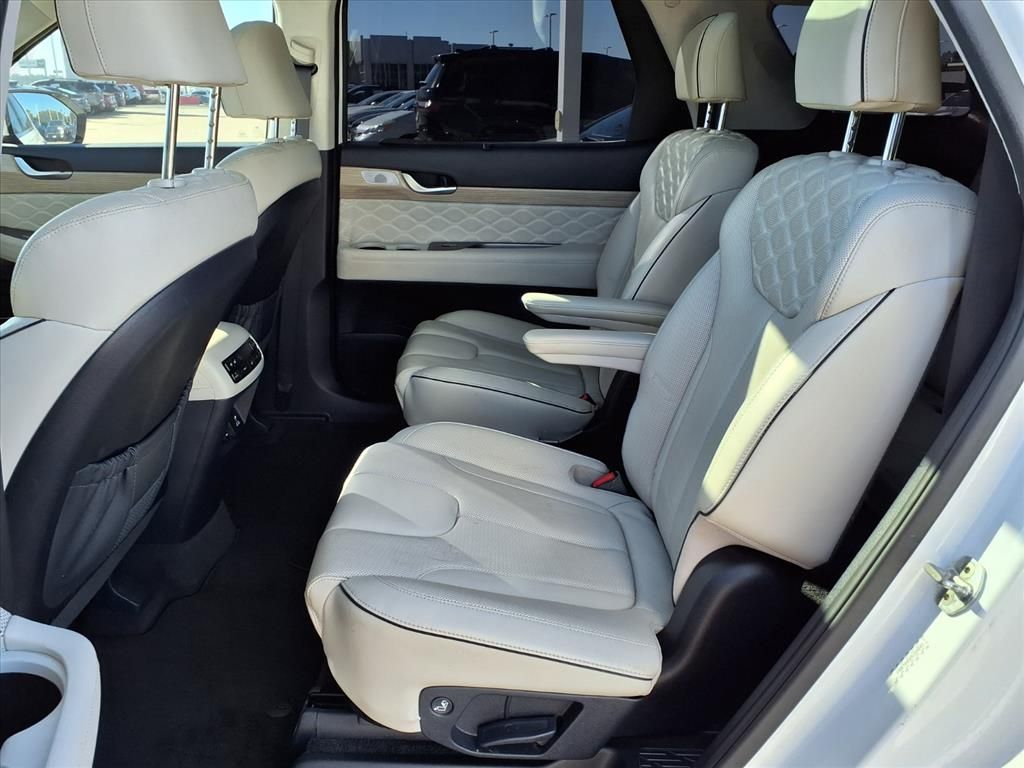 2021 Hyundai Palisade Calligraphy White at Victoria Chrysler Dodge Jeep Ram