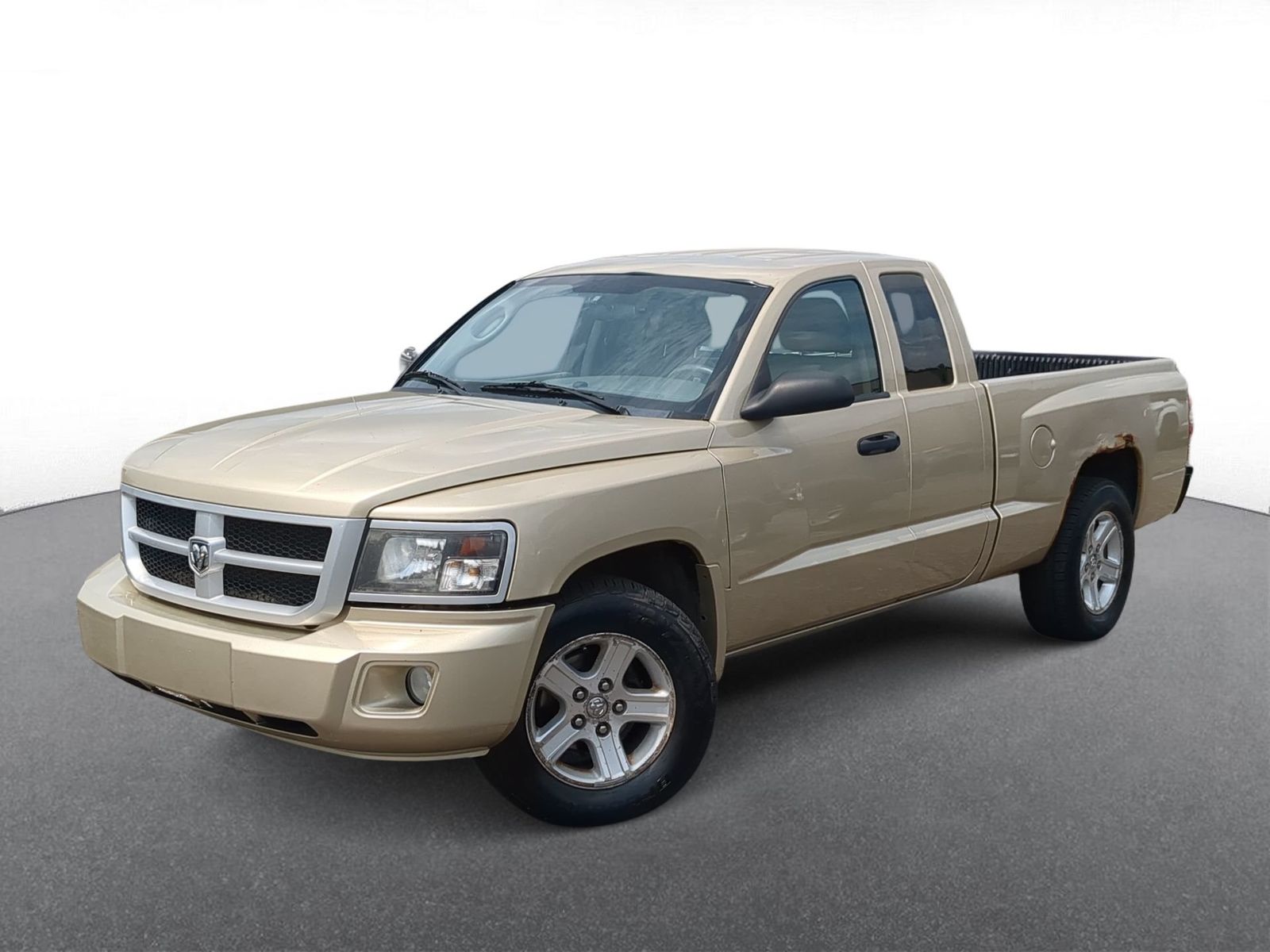 White Gold Clearcoat 2011 RAM Dakota   4-Speed Automatic
