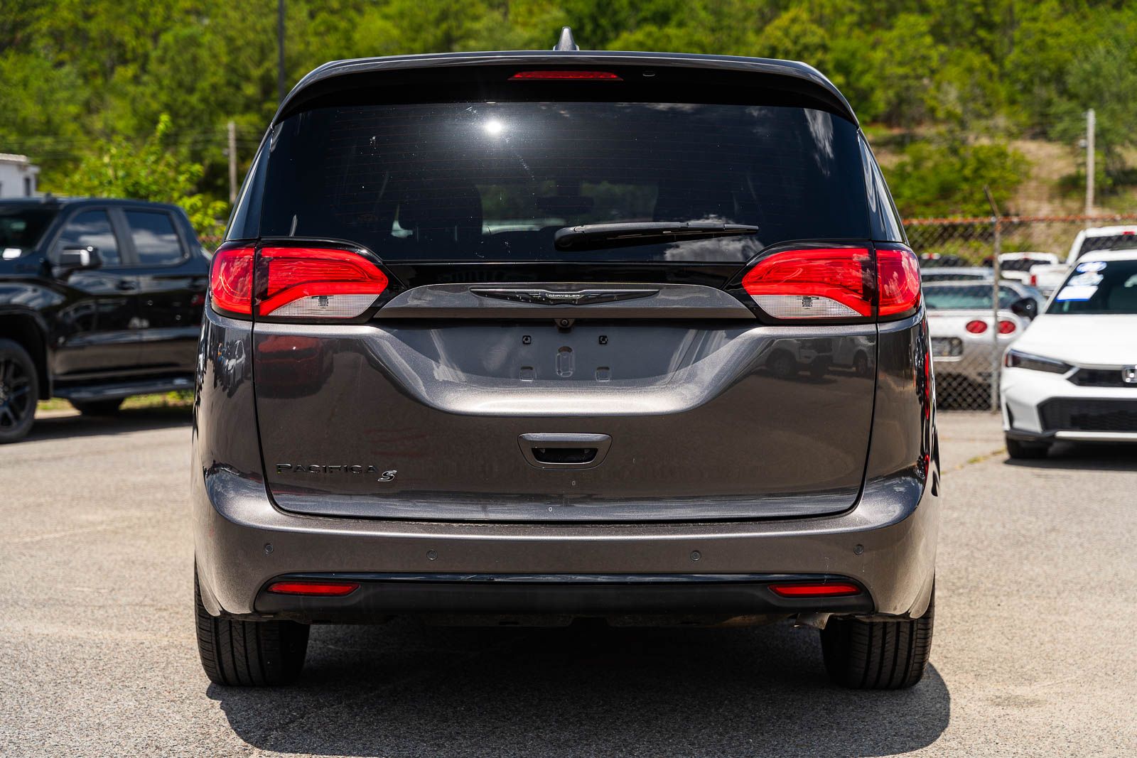 Used 2020 Chrysler Pacifica Van