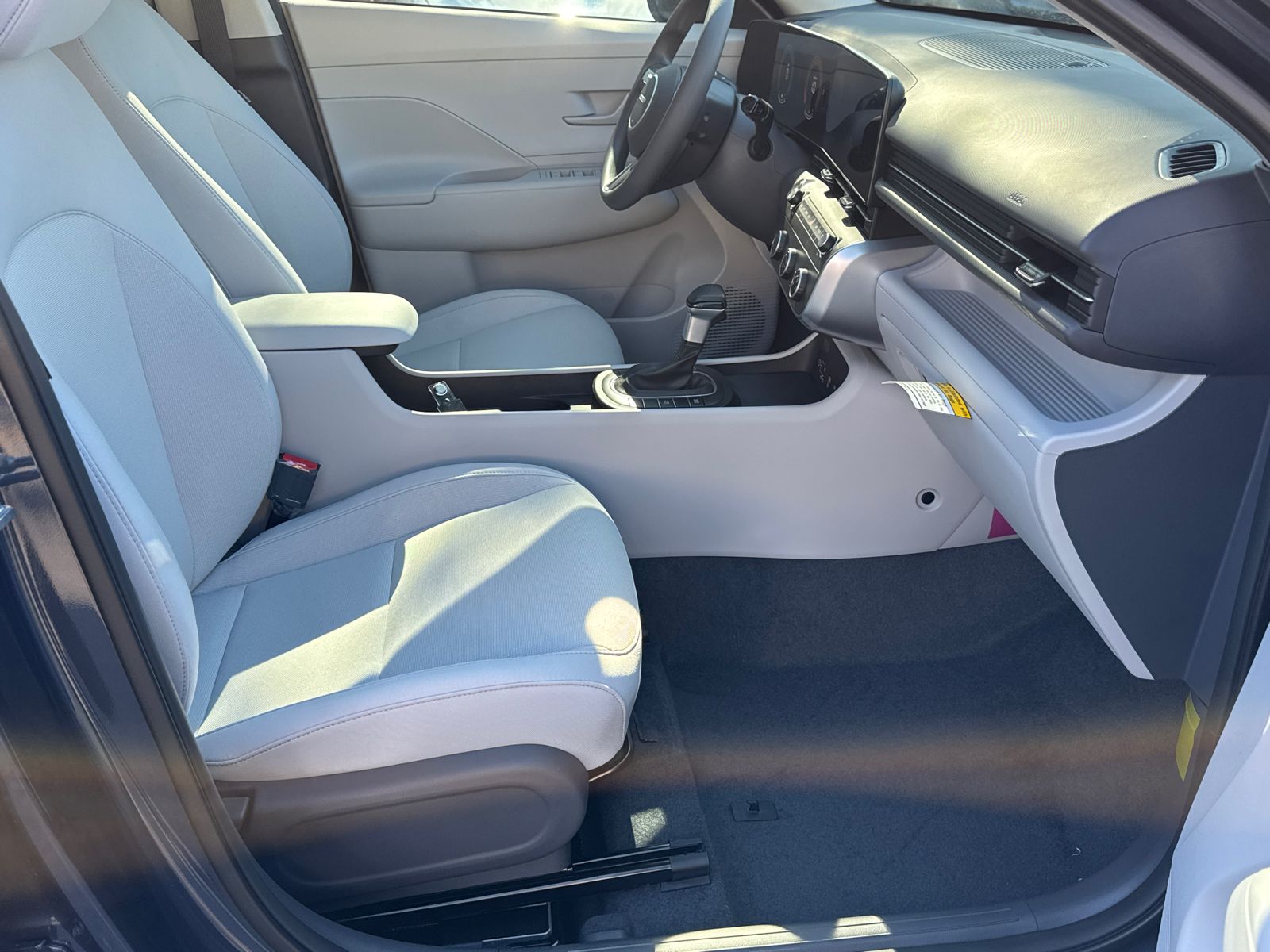 New 2026 Blue Hyundai SE image 14