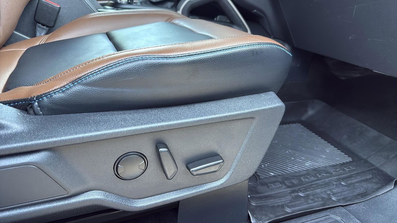 Used Car 2024 Ford Bronco  Outer Banks For Sale Under $50,000 In Austin, Texas