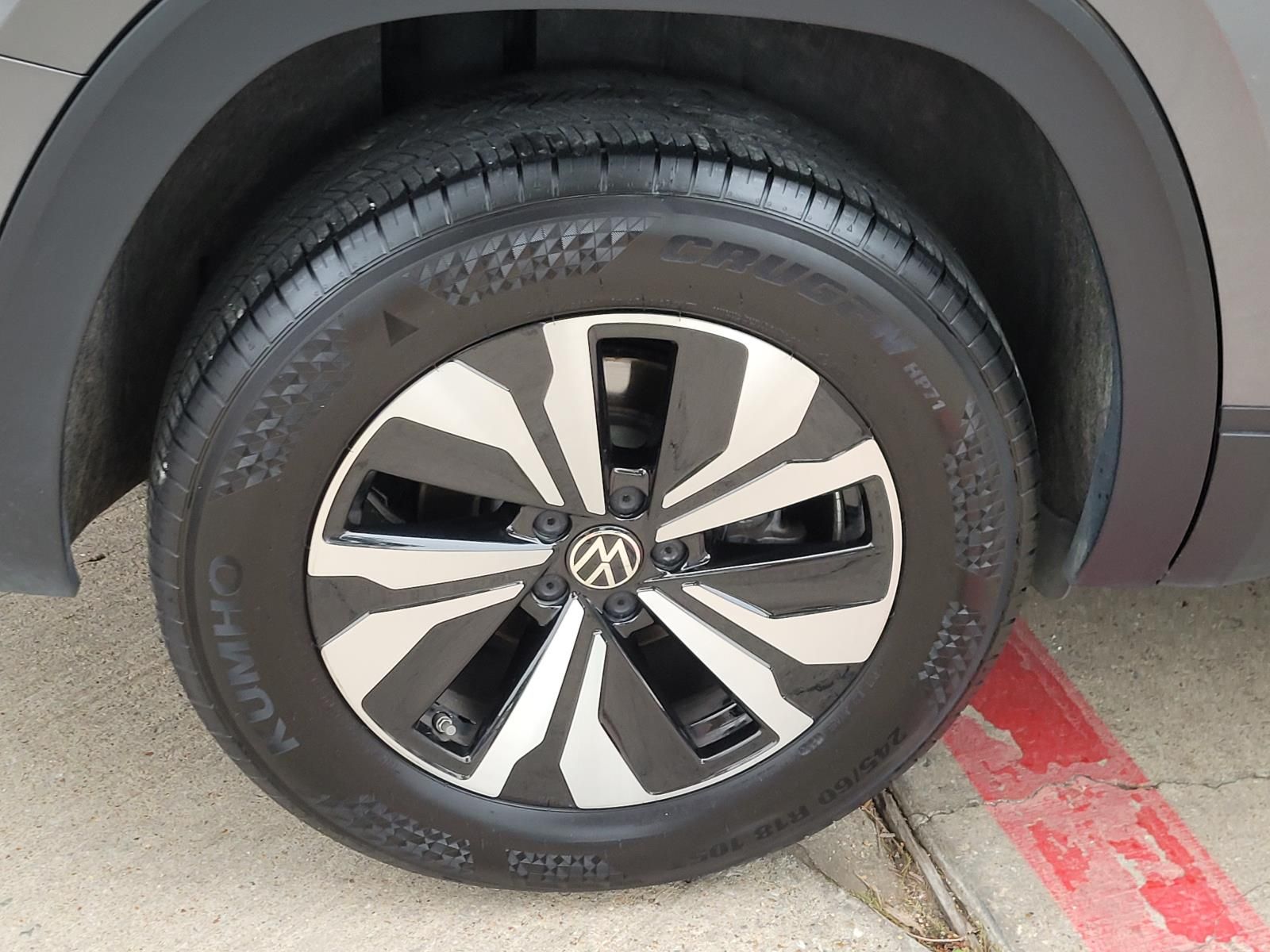 used 2024 Volkswagen Atlas car, priced at $29,980