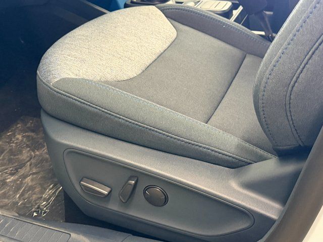 New 2026 Space White Metallic Ford XLT image 20