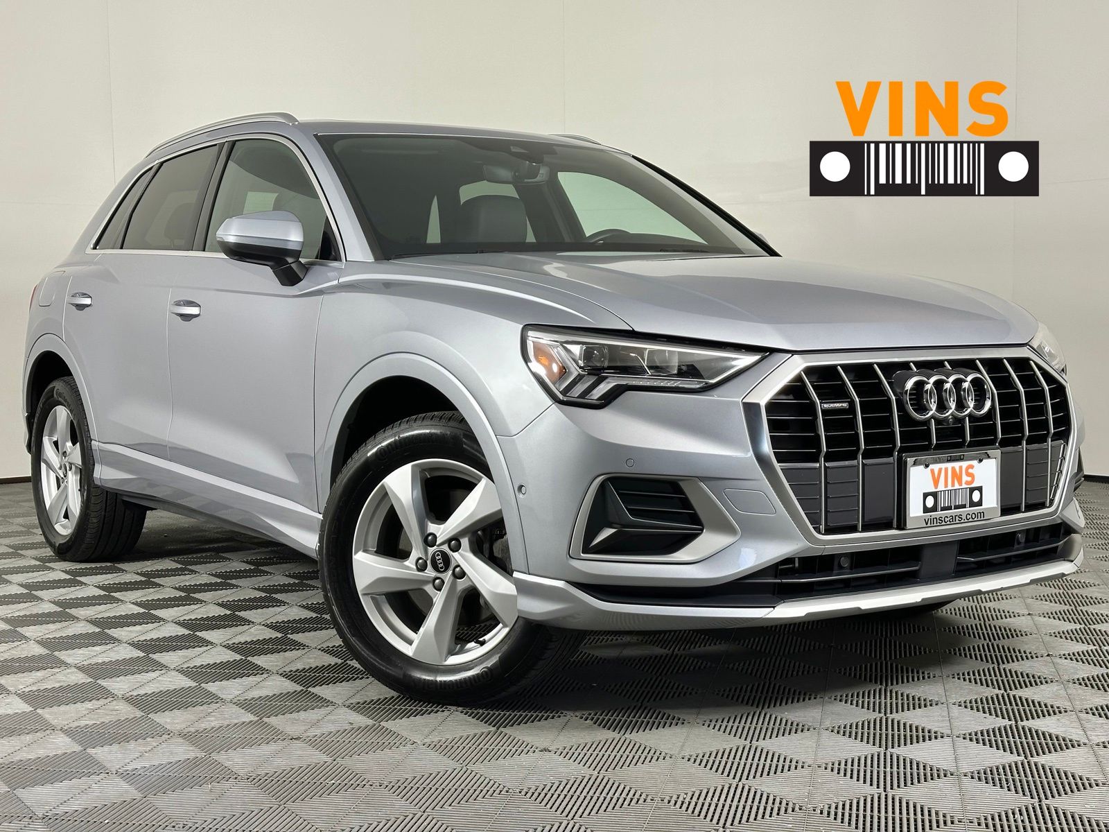 Florett Silver Metallic 2021 Audi Q3 SUV / Crossover All-Wheel Drive 8-Speed Automatic