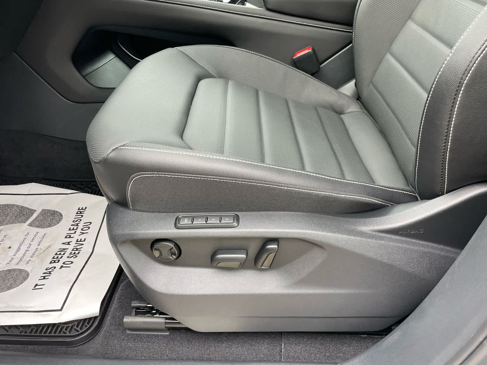 new 2026 Volkswagen Atlas car, priced at $51,443