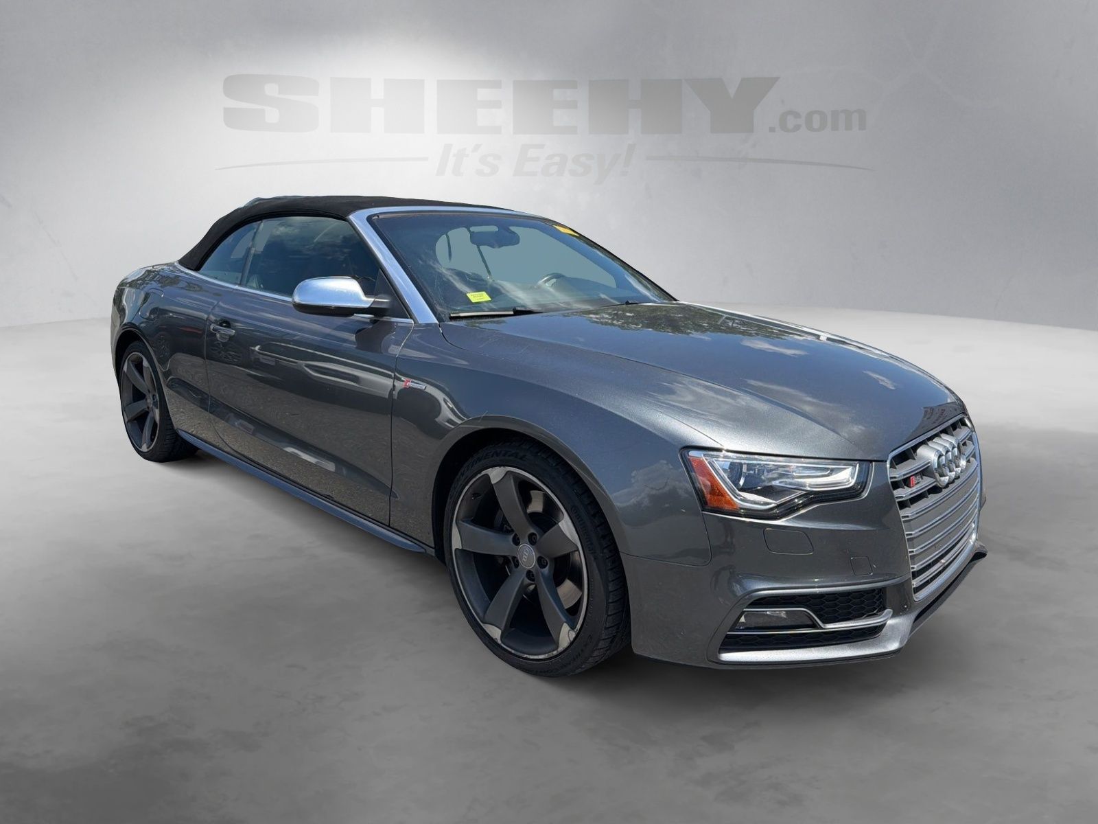 Used 2017 Daytona Gray Pearl Effect w/ Black Roof Audi 3.0 Cabriolet image 2