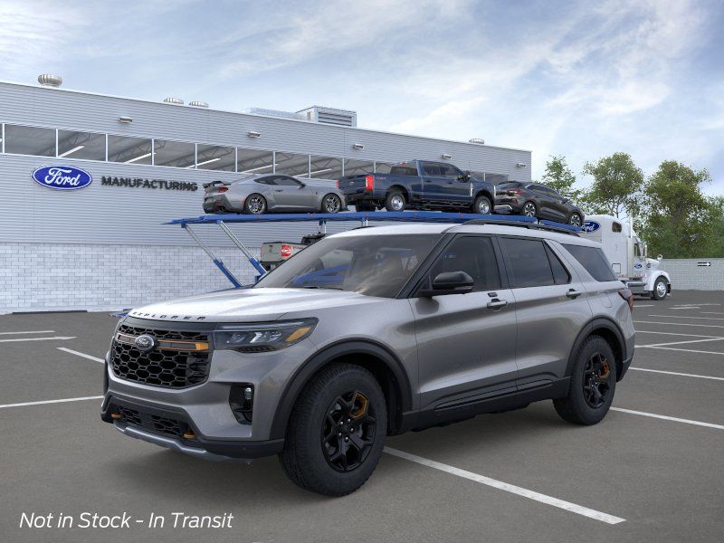 New 2026 Carbonized Gray Metallic Ford Tremor image 3