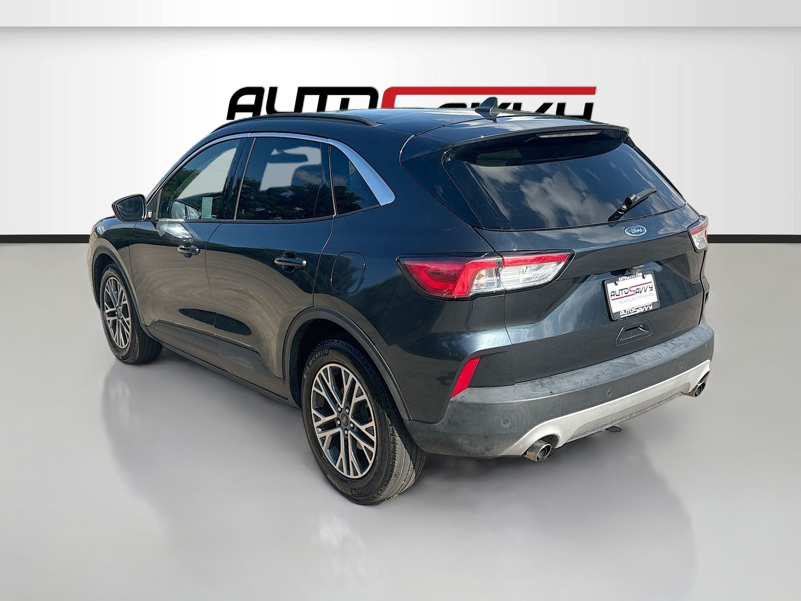 Used 2022 Blue Ford SEL image 5