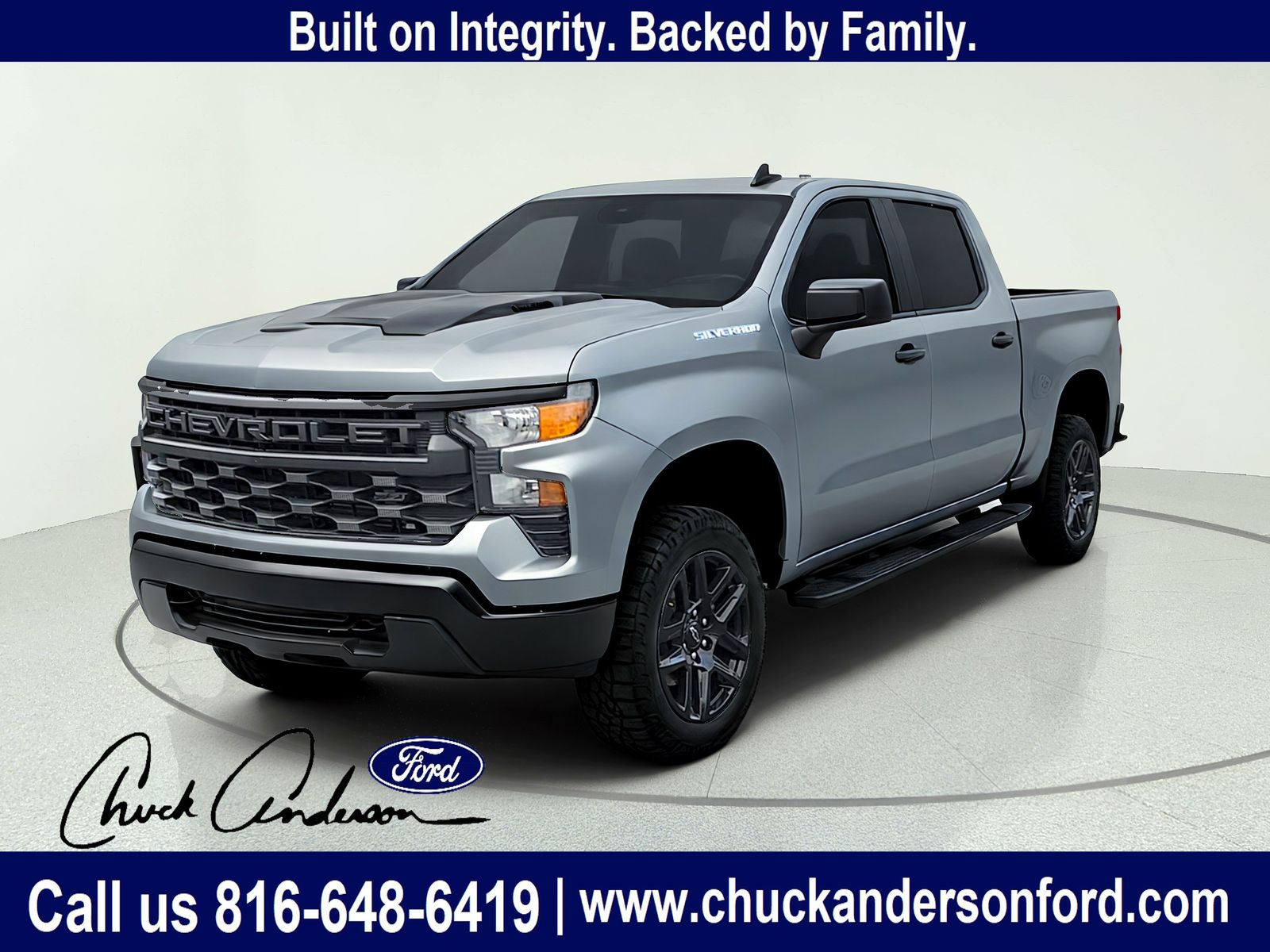 Sterling Gray Metallic 2025 Chevrolet Silverado 1500 Pickup Truck Four-Wheel Drive 8-Speed Automatic