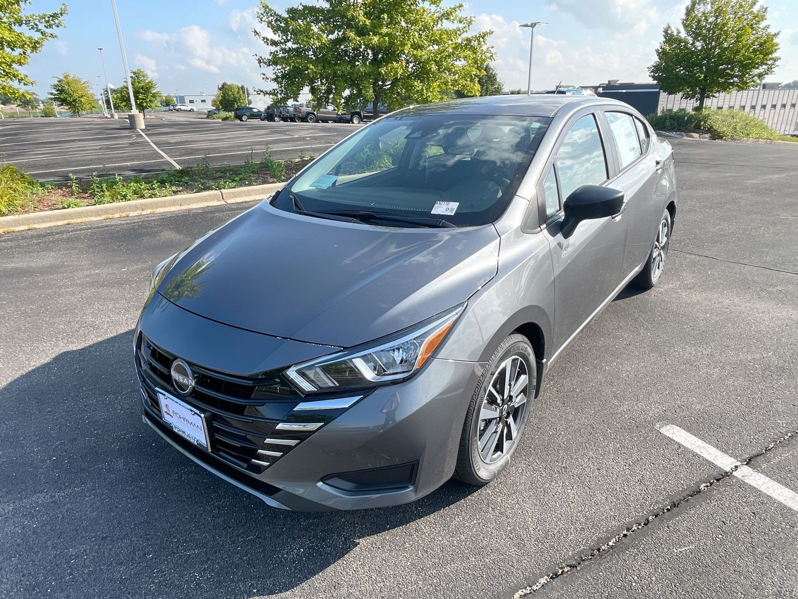 2024 Nissan Versa 1.6 S 25