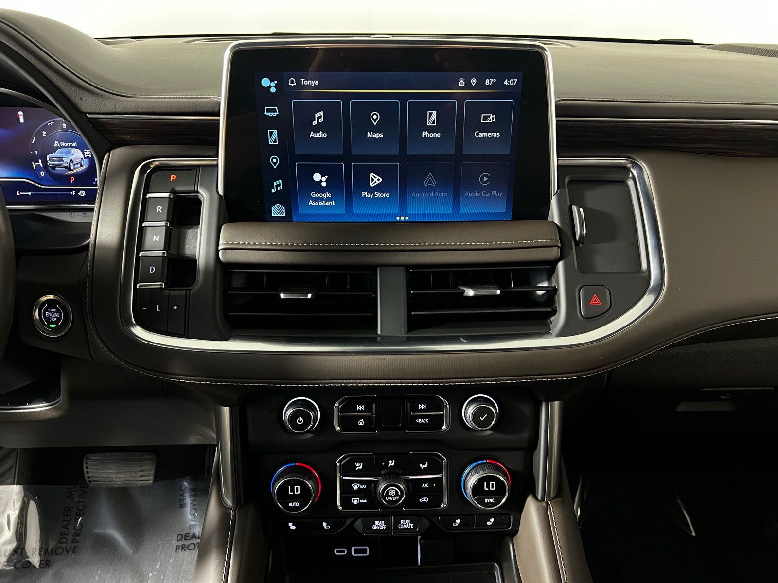 Thumbnail: 2023 Chevrolet Tahoe - 19