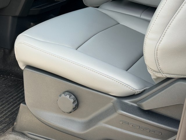 New 2026 Oxford White Ford XL image 23