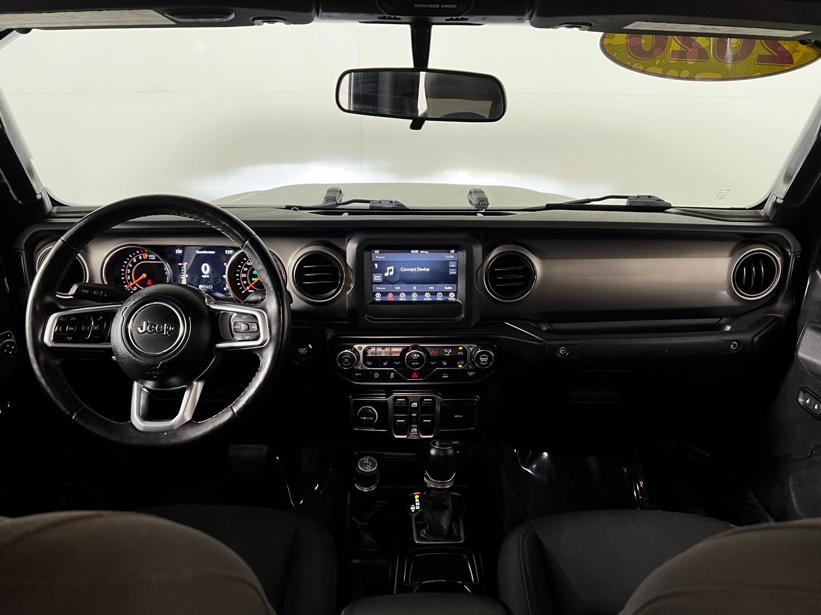 Thumbnail: 2020 Jeep Gladiator - 24