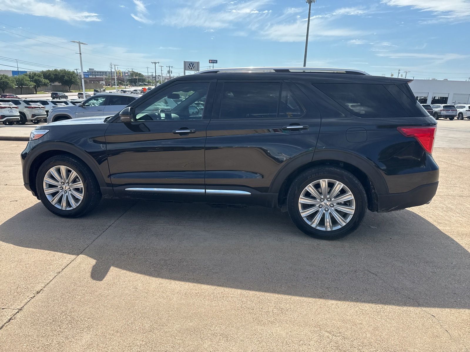View vehicle photo 4