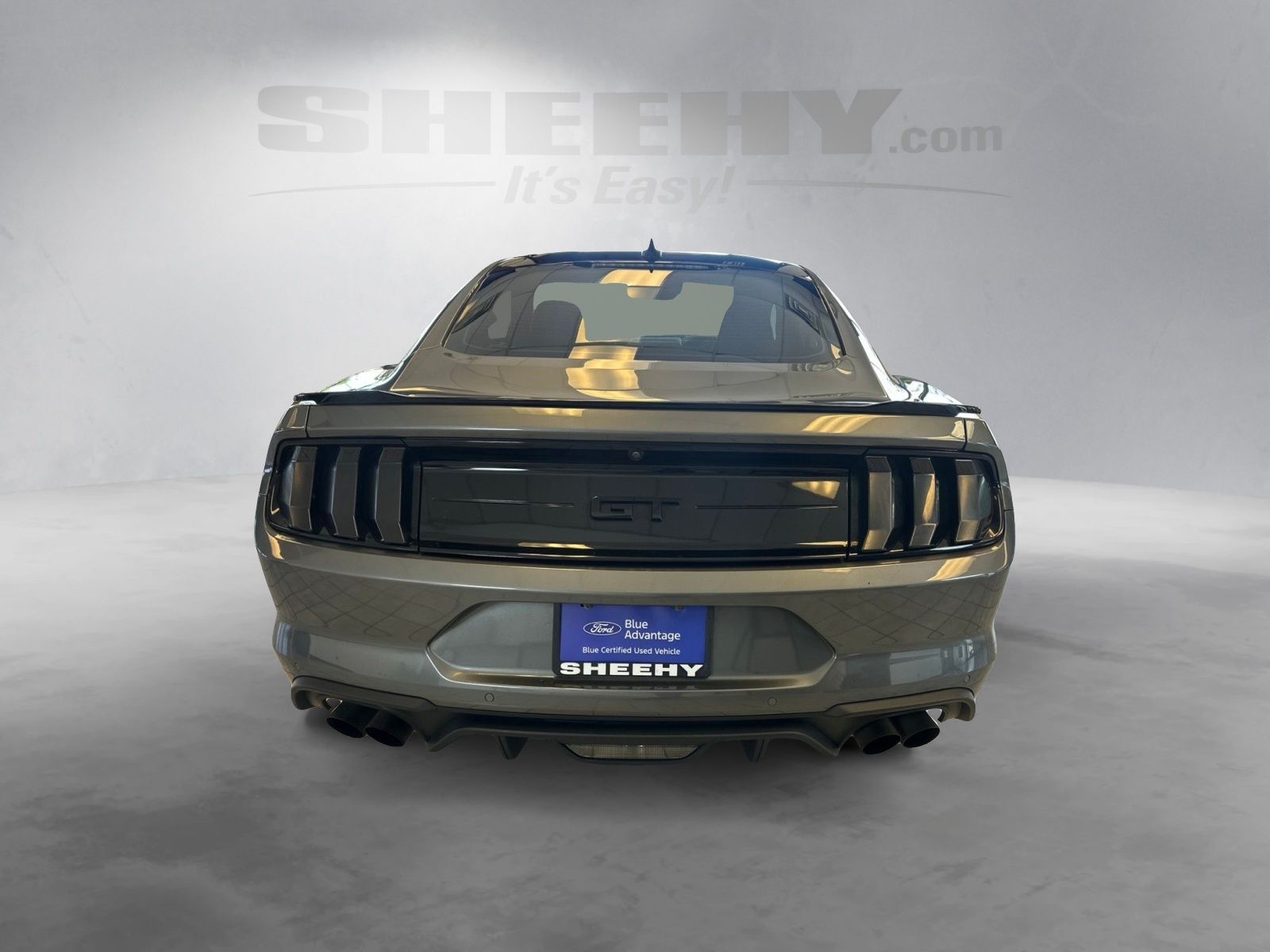 Certified Used 2022 Carbonized Gray Metallic Ford GT Premium image 11