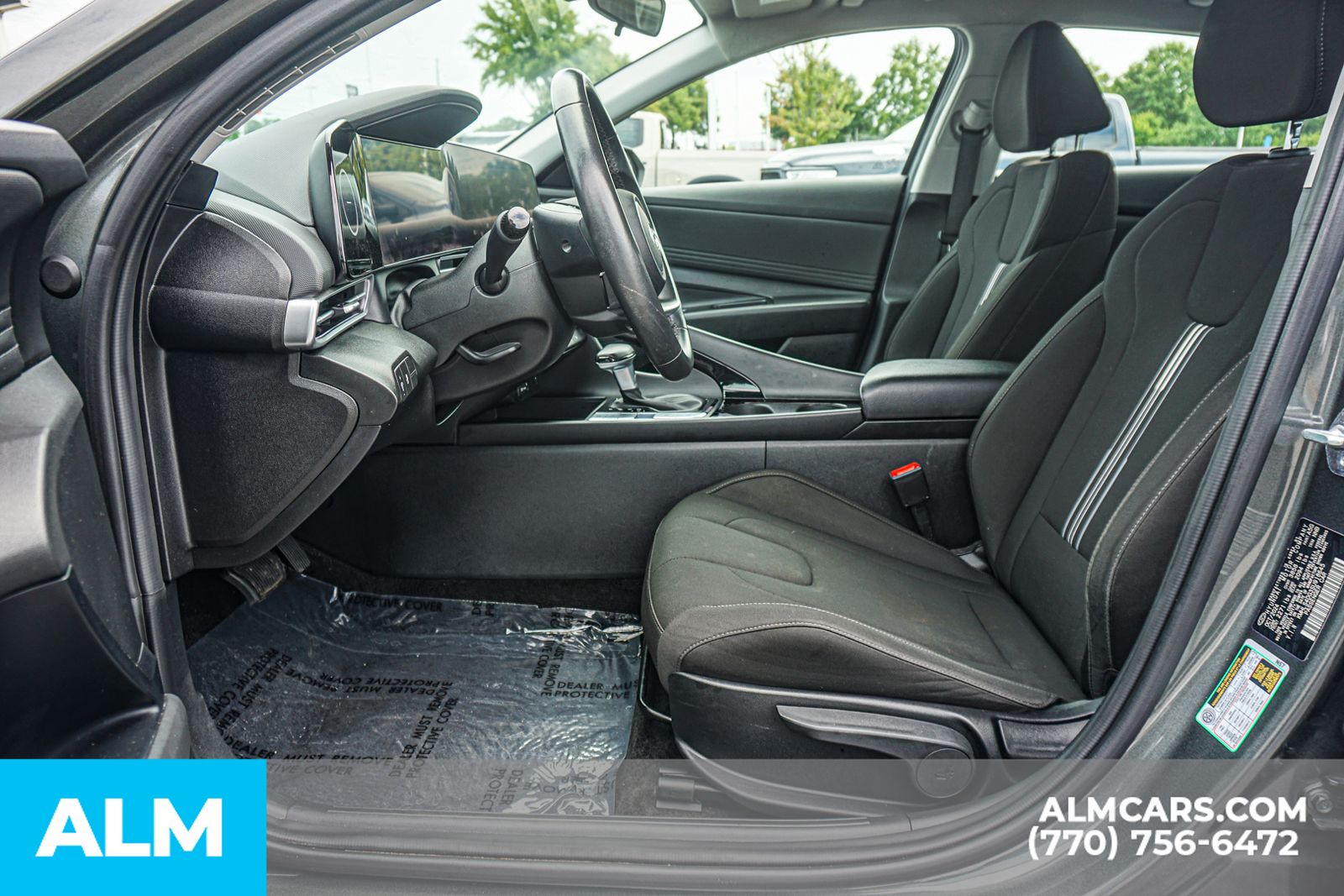 Used 2025 Gray Hyundai SEL Convenience image 19