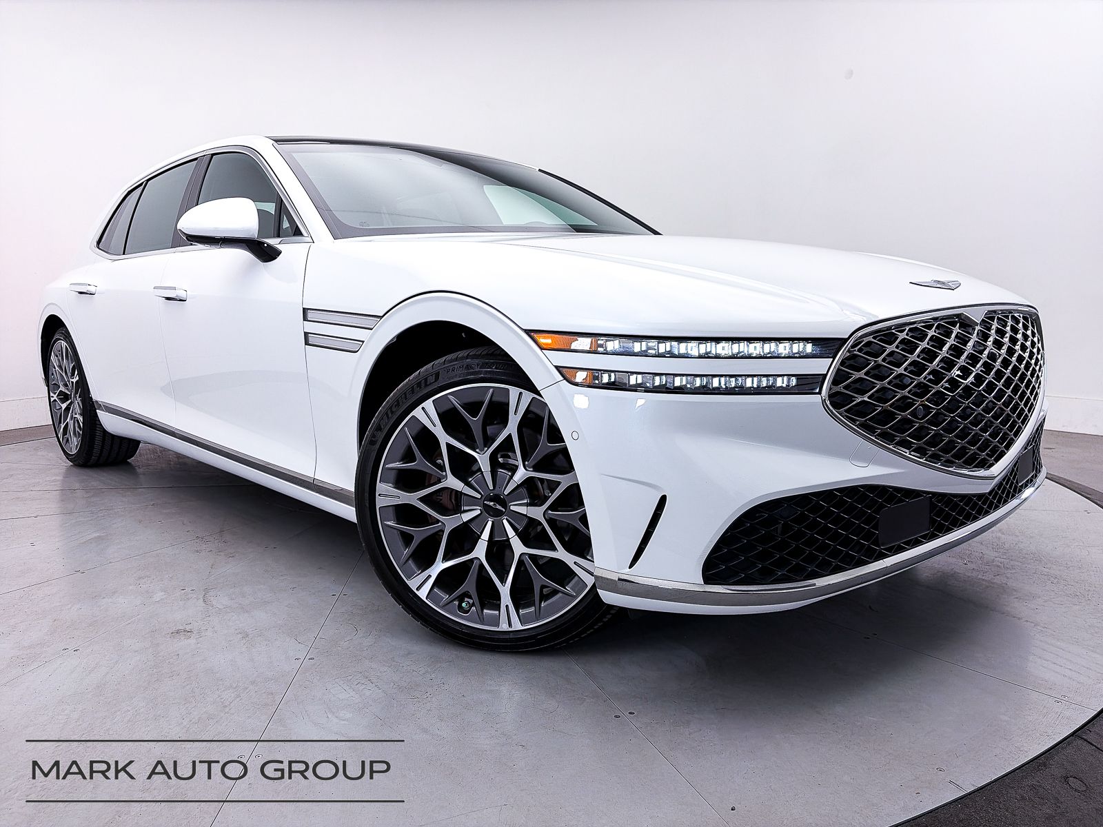 2025 Genesis G90 3.5T e-SC