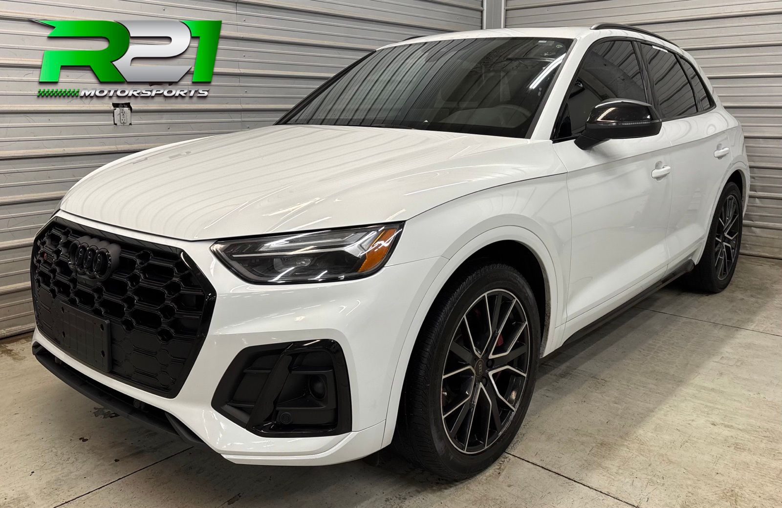 2024 Audi SQ5 Premium Plus's photo