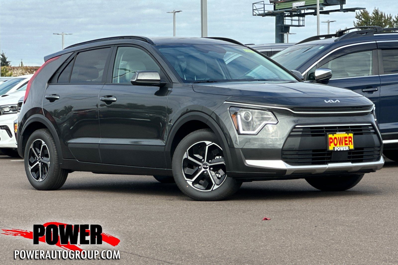 Interstellar Gray 2026 Kia Niro SUV / Crossover Front-Wheel Drive 6-Speed Dual Clutch