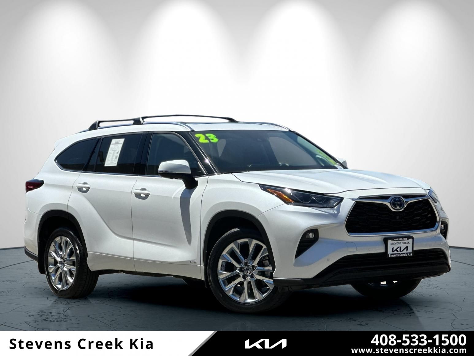 Pearl 2023 Toyota Highlander Hybrid Limited AWD SUV / Crossover All-Wheel Drive Continuously Variable Transmission