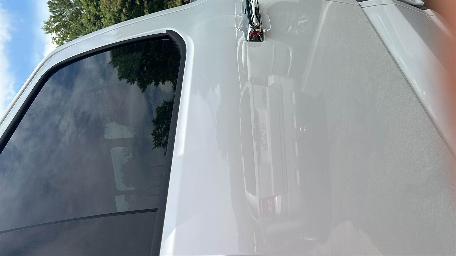 New 2026 Oxford White Ford XLT image 34