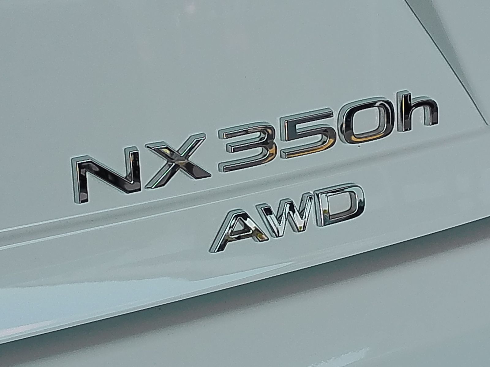 Used 2026 White Lexus 350h Premium image 25