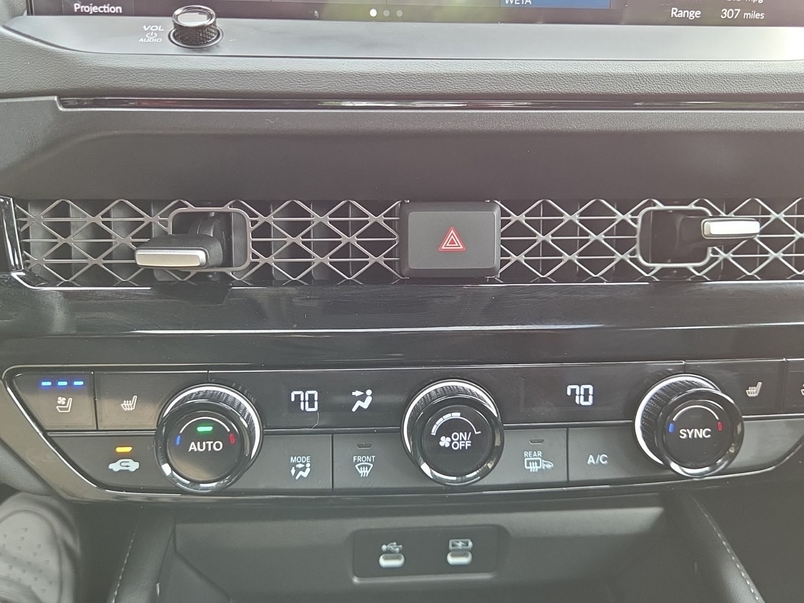 Used 2024  Honda Touring image 23