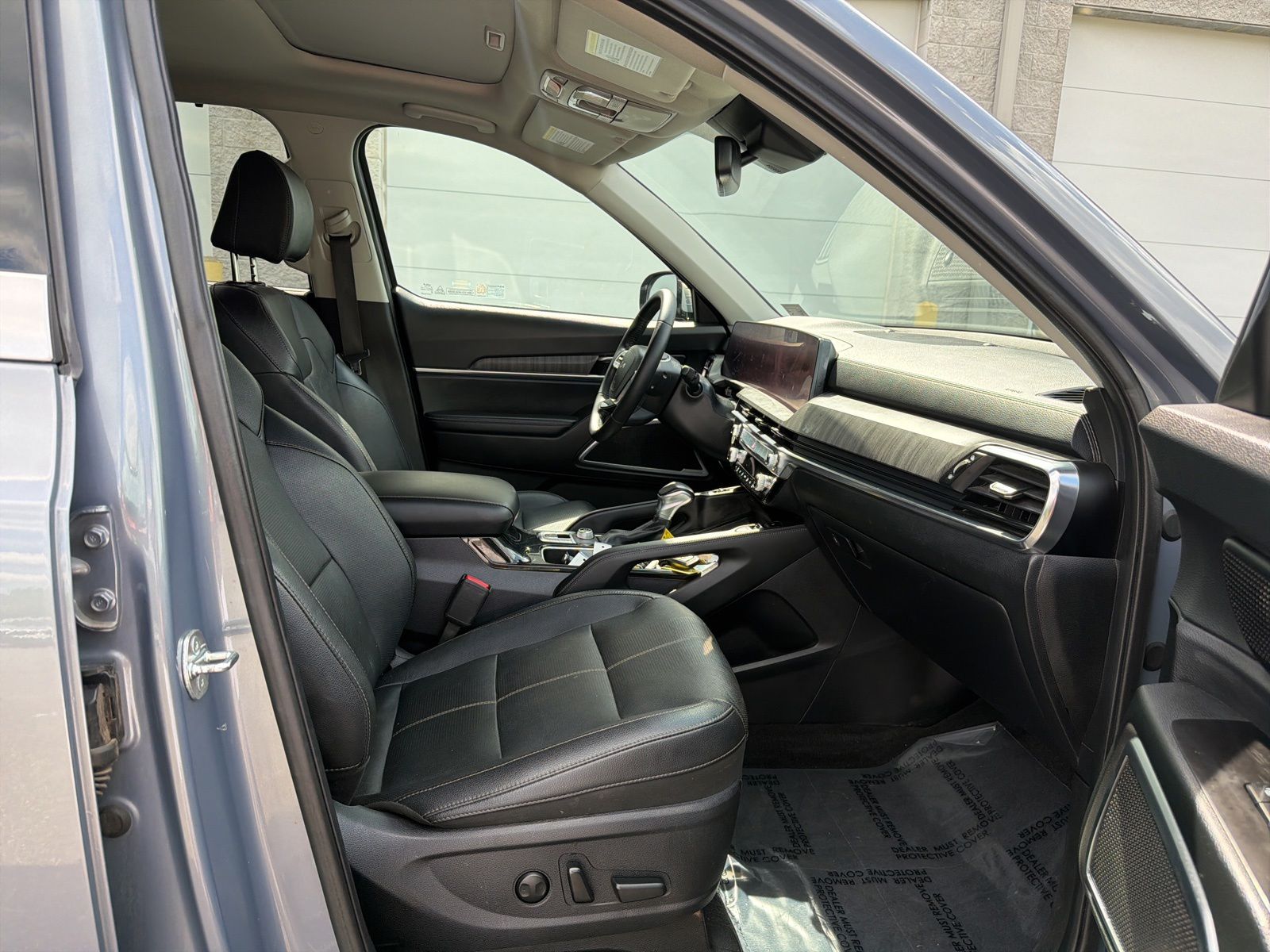 Used 2024 Everlasting Silver Kia SX image 27
