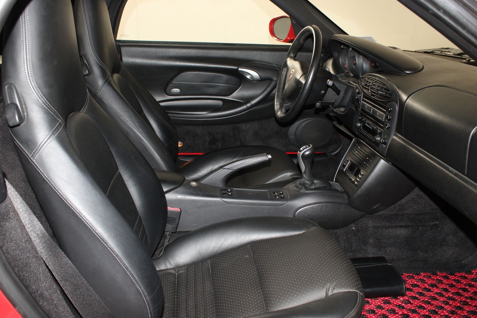 Used 2002 Red Porsche  image 22