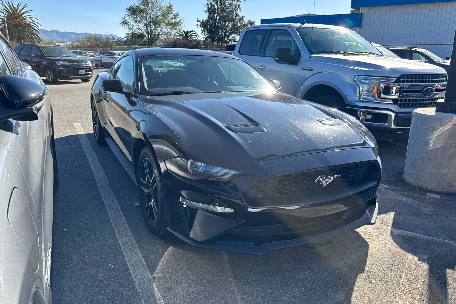 2020 Ford Mustang EcoBoost Premium Coupe RWD