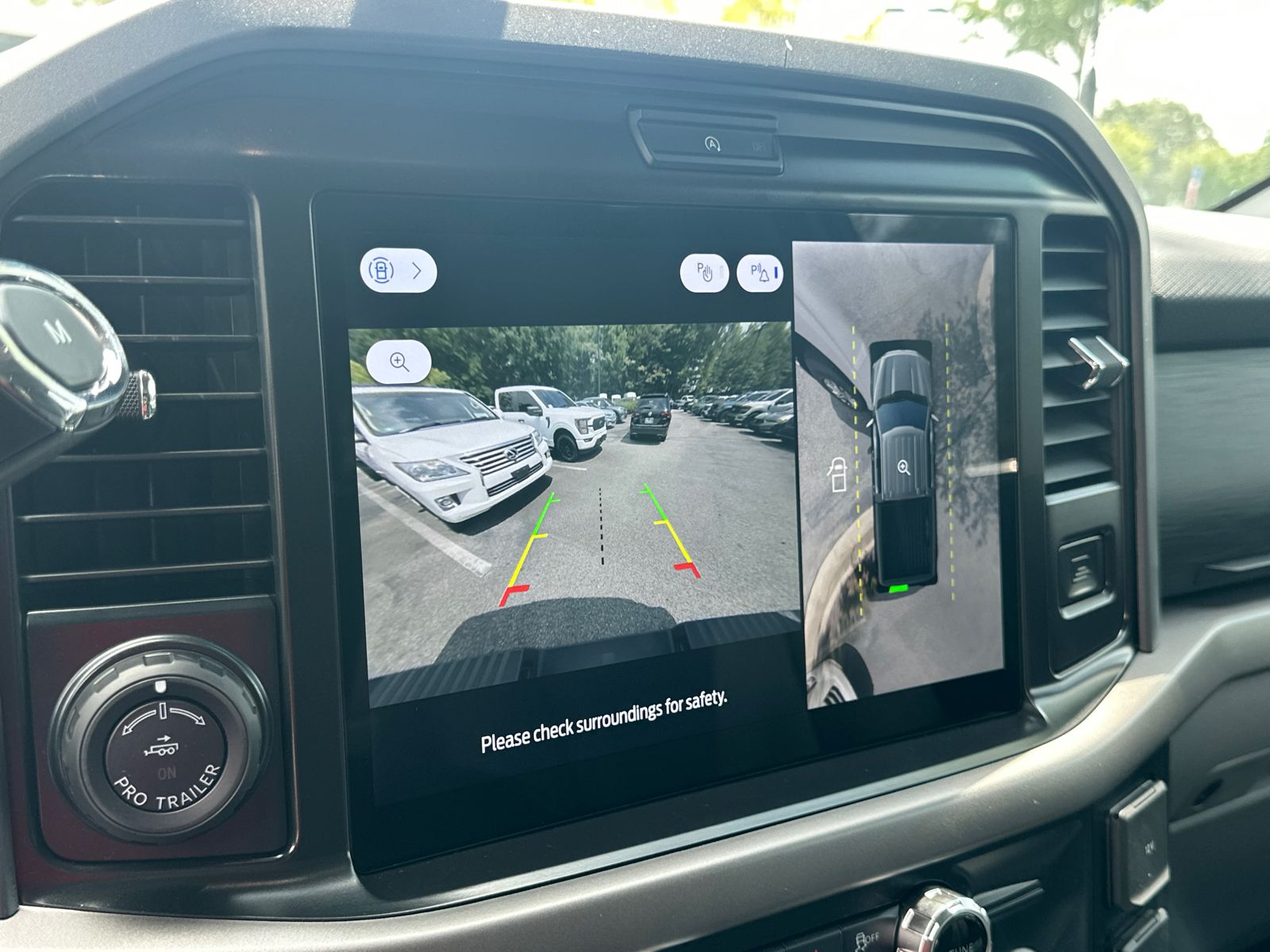 New 2026 Oxford White Ford XLT image 29