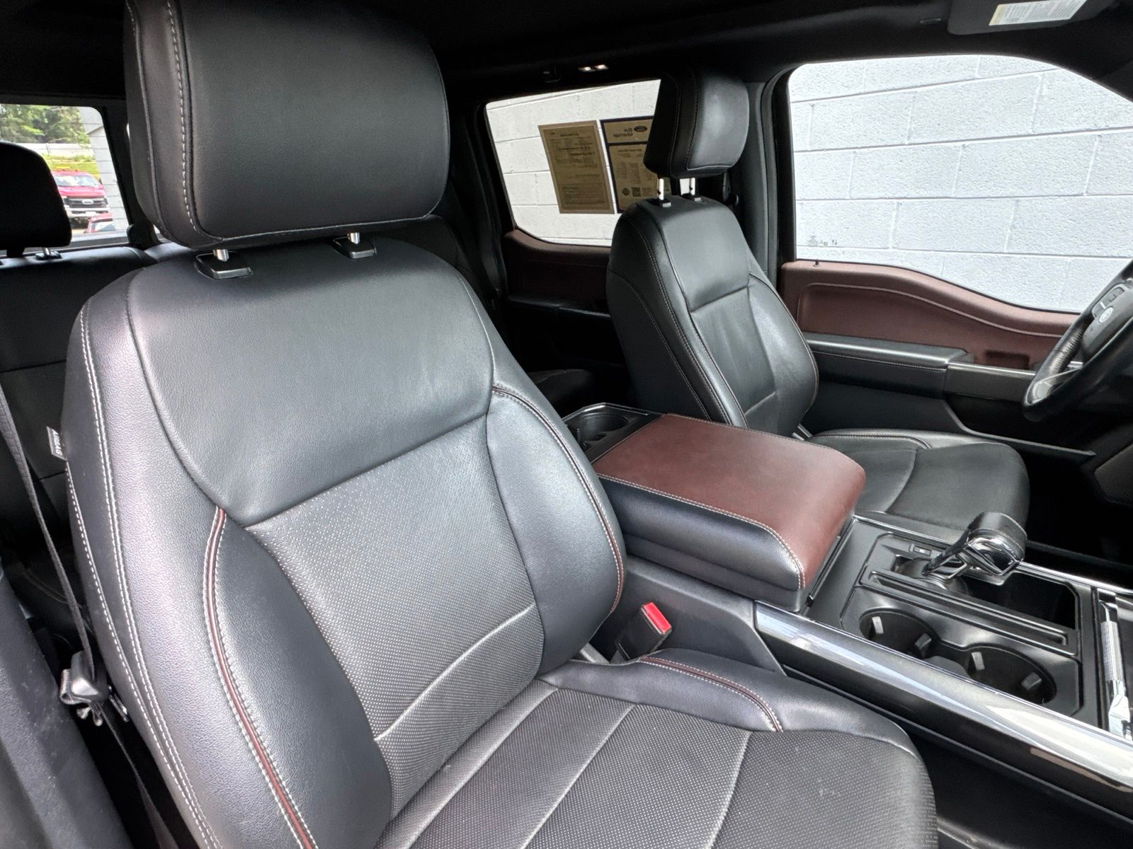Certified Used 2022 Agate Black Metallic Ford Lariat image 35