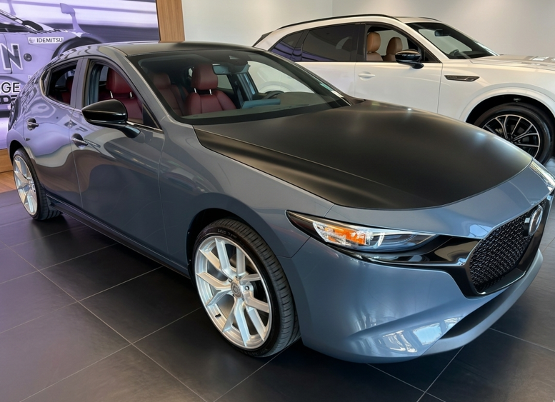 2026 Mazda MAZDA3 2.5 S Carbon Edition AWD