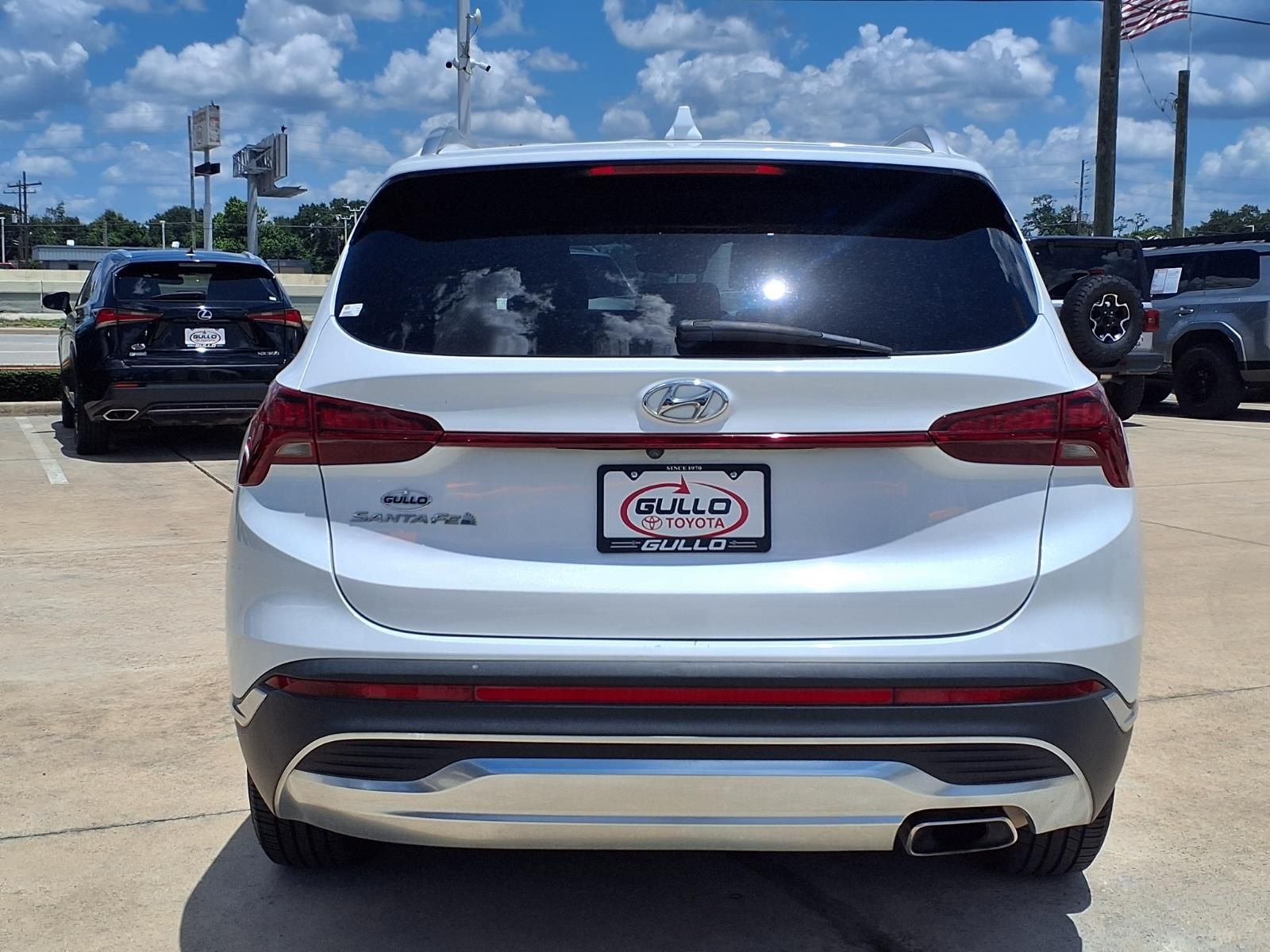 2022 Hyundai Santa Fe SEL - 7
