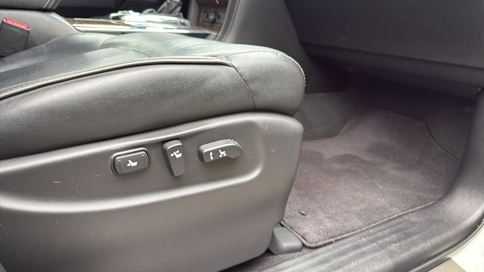 Used Car 2015 Infiniti Qx80  Base For Sale Under $15,000 In Austin, Texas