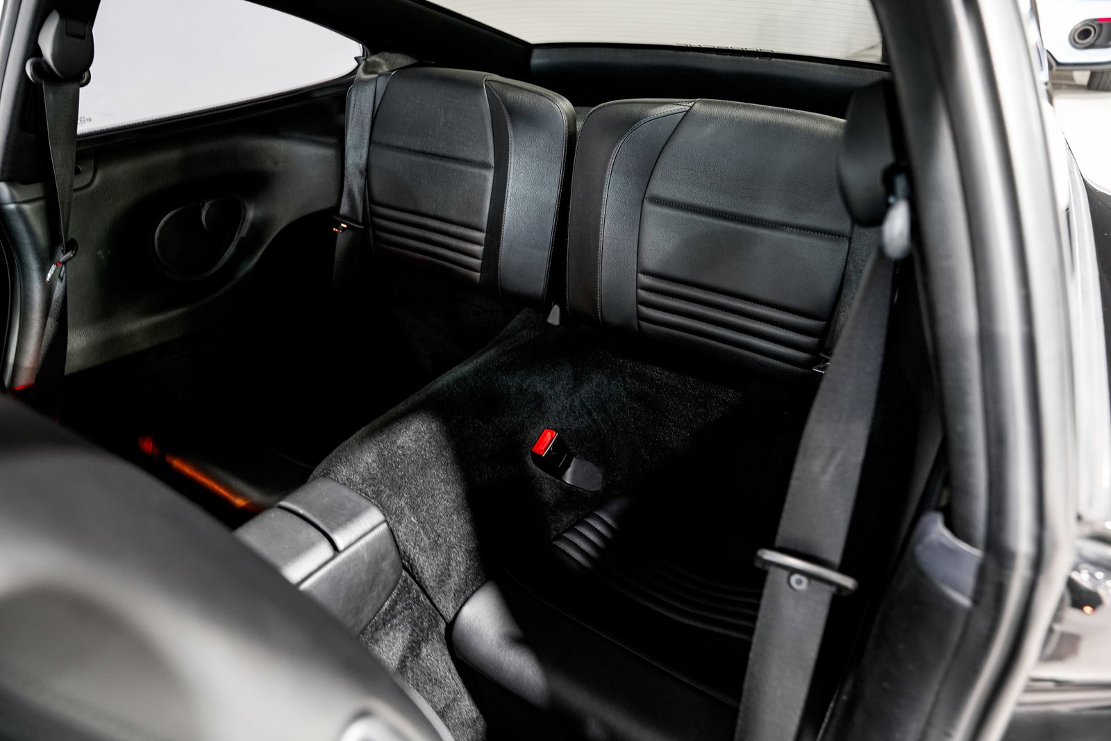 2004 Porsche 911 Carrera — photo 18