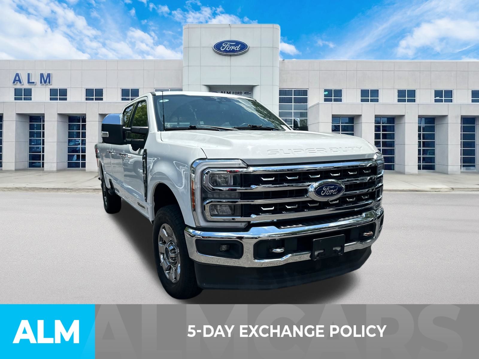 Used 2023 White Ford Lariat image 3